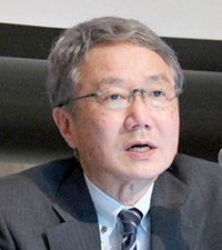 舘田 一博 氏