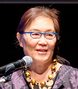 古関 千寿子 氏